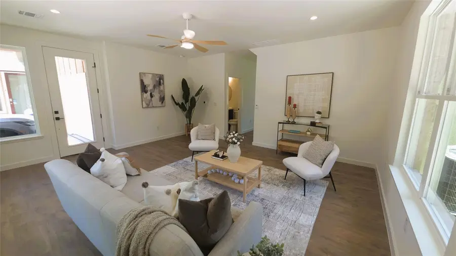 4200 Valley View Rd #B, Austin, TX 78704 - #2