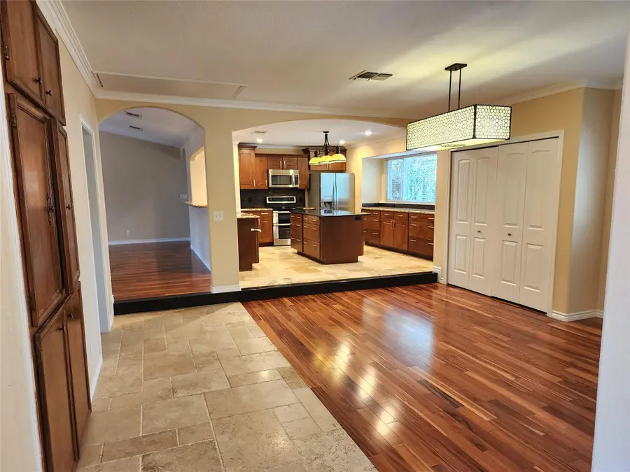 817 Willow Creek Cir, San Marcos, TX 78666 - #2