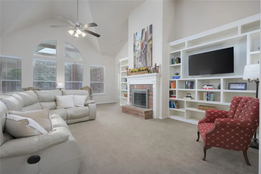 22325 Rock Wren Rd, Spicewood, TX 78669 - Image #3