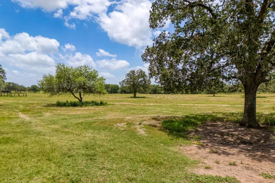 3291 Washburn Rd, Luling, TX 78648 - #3