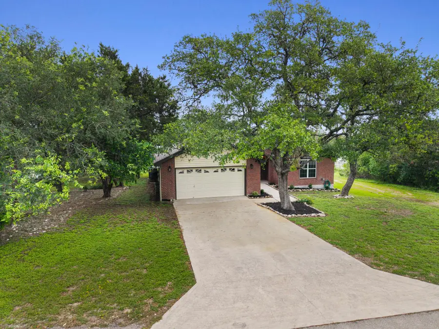 126 Hunter Ridge Rd, San Marcos, TX 78666 - #2