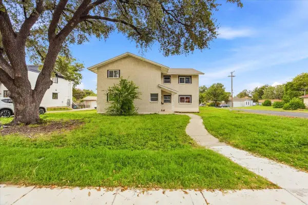 152/154 Shadwell Dr, San Antonio, TX 78228