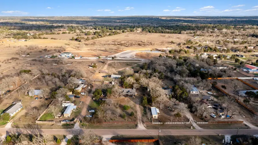 385 Alta Vista Dr, Bastrop, TX 78602 - #3