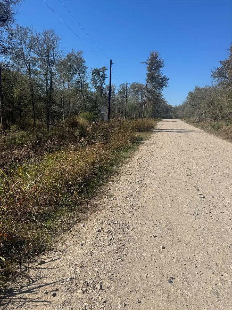 221 Kahana Ln, Bastrop, TX 78602 - Image #2