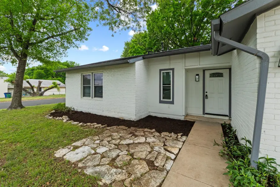 1737 Cricket Hollow Dr, Austin, TX 78758 - #3