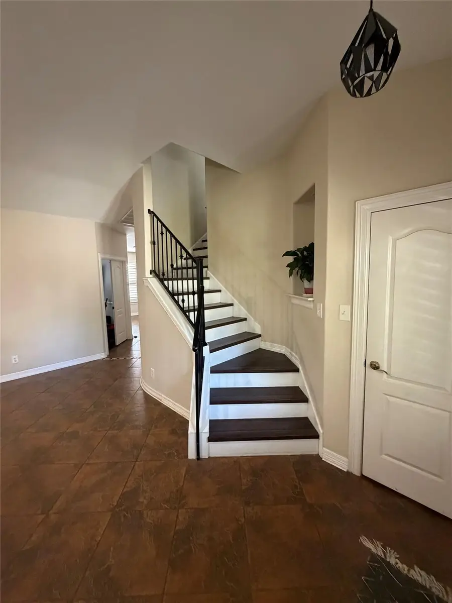 3200 Burks Ln, Austin, TX 78732 - #2