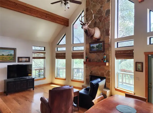 601 Echo Dr, Spicewood, TX 78669