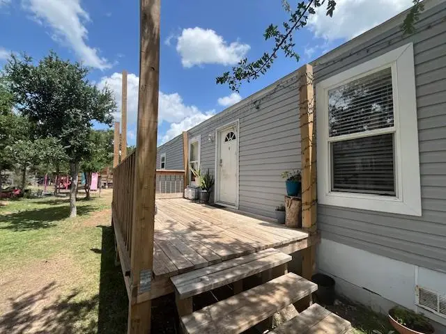 104 Agave Azul Cv, Dale, TX 78616 - #2