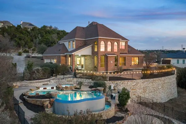 2702 Lakehurst Rd, Spicewood, TX 78669