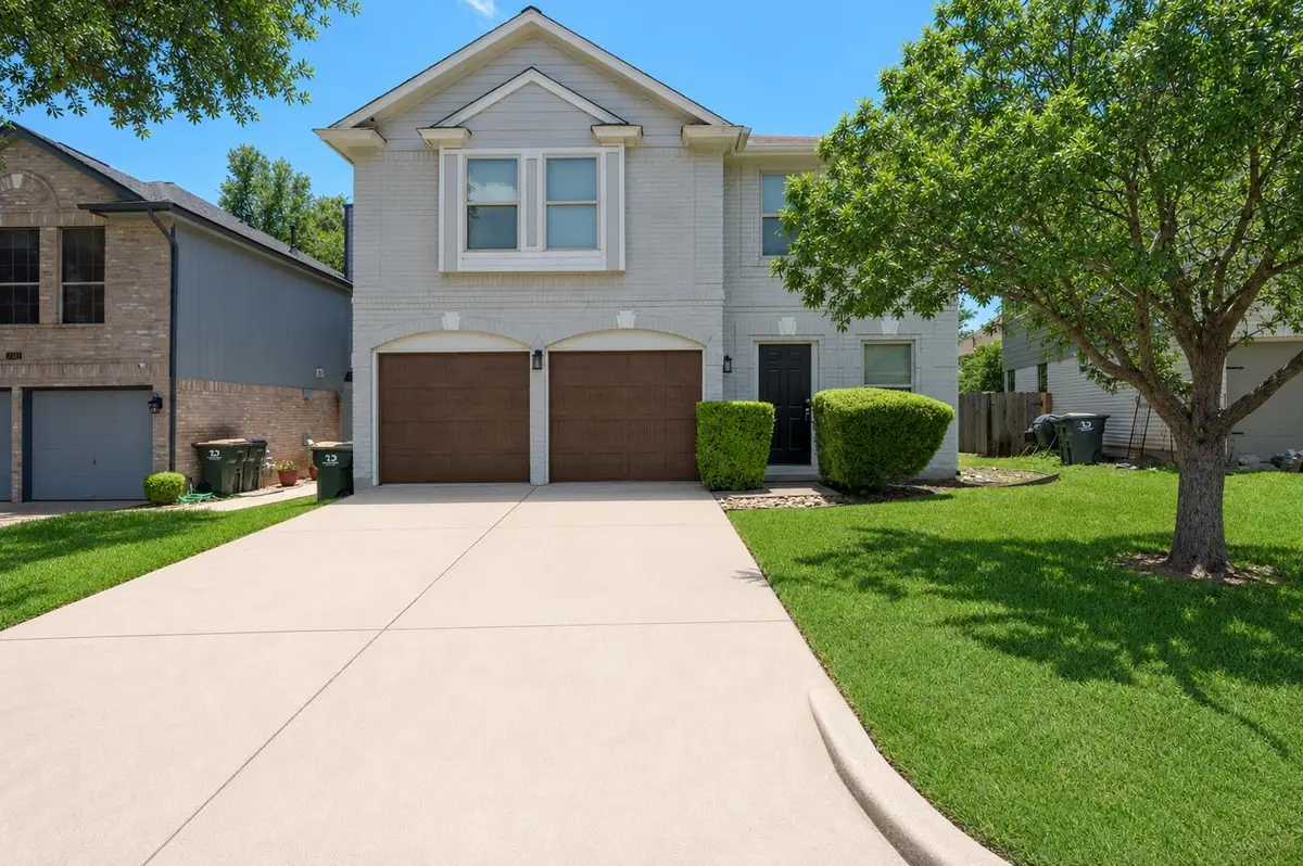 7601 Windrush Dr, Austin, TX 78729 - #1