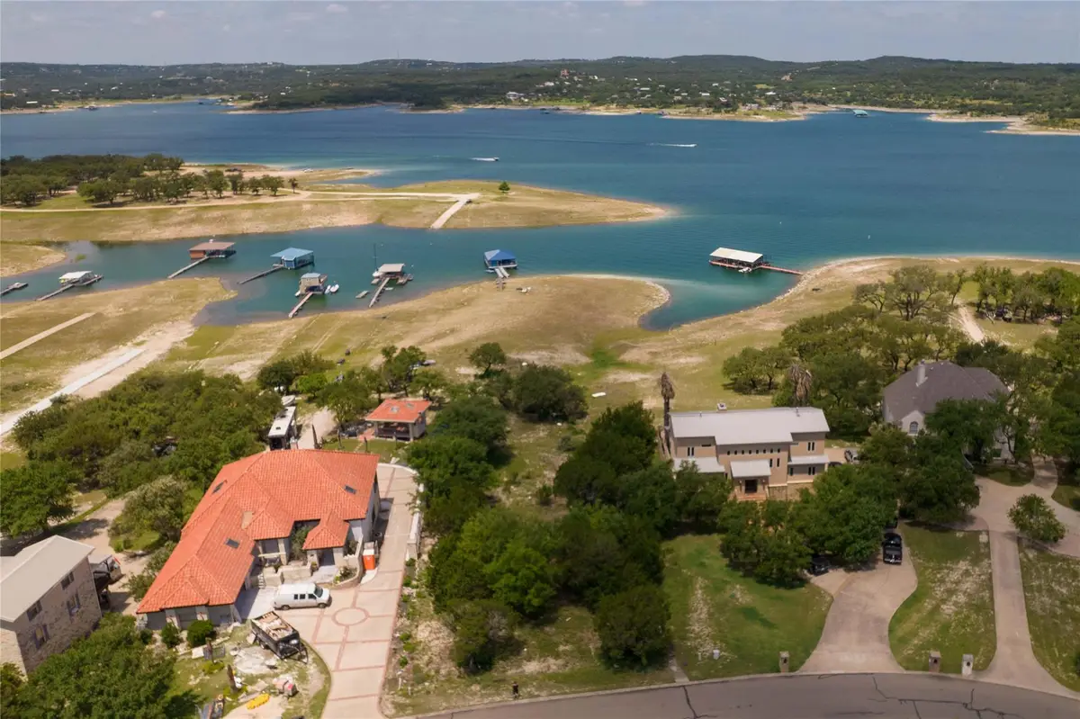 518 Deckhouse Dr, Lago Vista, TX 78645 - #1