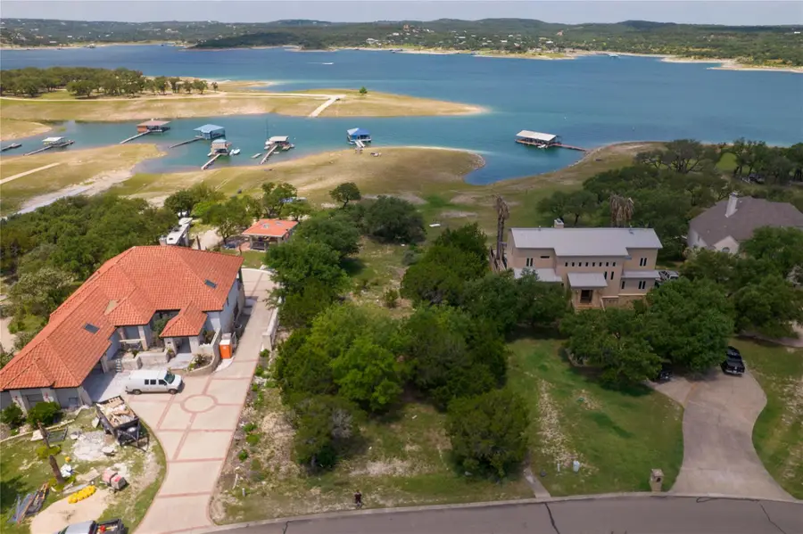 518 Deckhouse Dr, Lago Vista, TX 78645 - #2