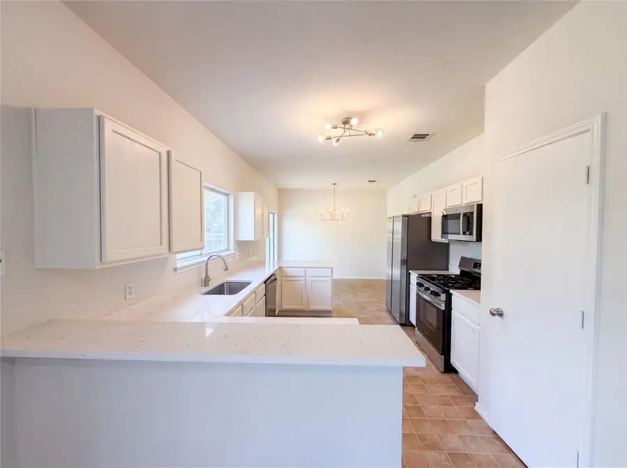 710 Encanto Dr, Leander, TX 78641 - #2