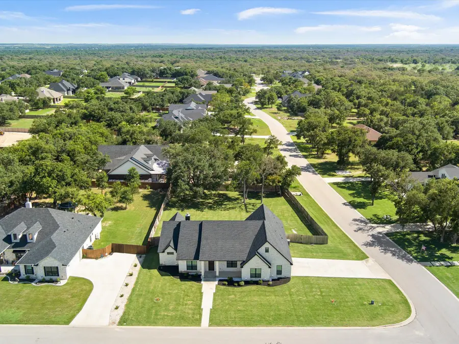8425 Anna's Spring Dr, Salado, TX 76571 - #2