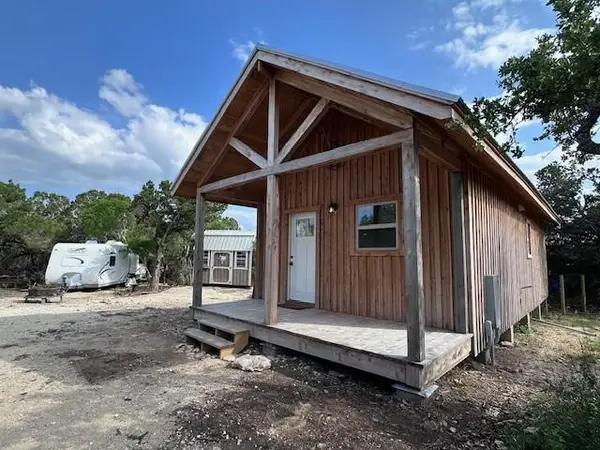 417 Prochnow Rd, Dripping Springs, TX 78620