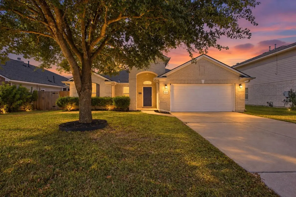 1207 Utopia Ln, Hutto, TX 78634 - #1