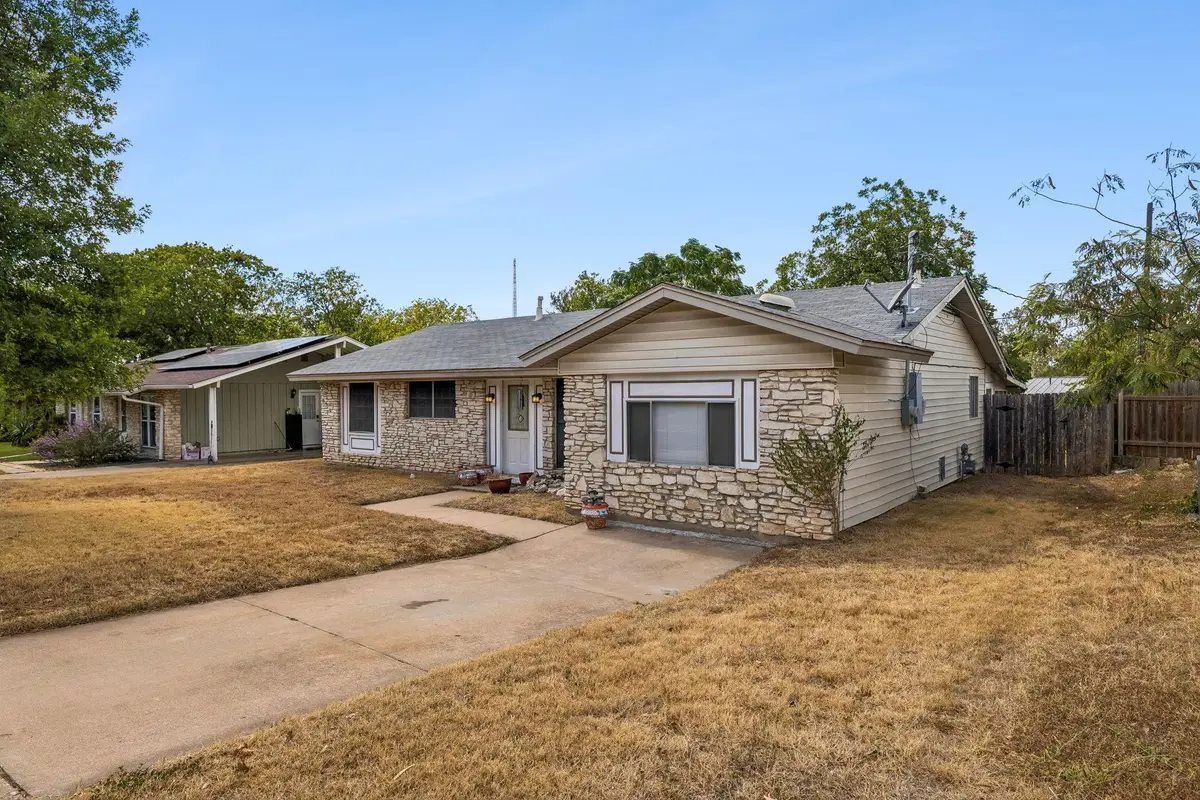 6904 Miranda Dr, Austin, TX 78752 - #1