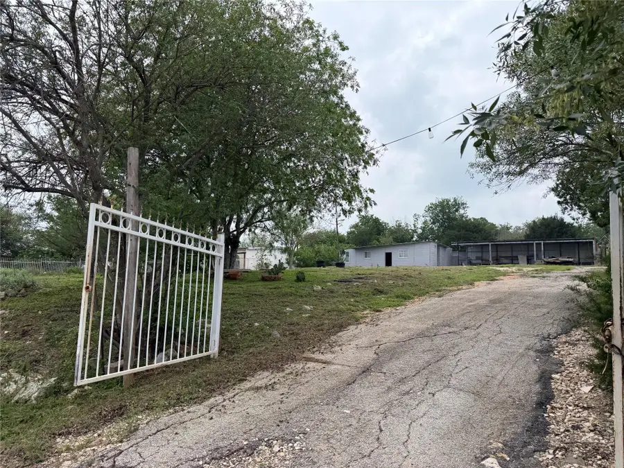 207 Cresthill Cswy, Kyle, TX 78640 - #3
