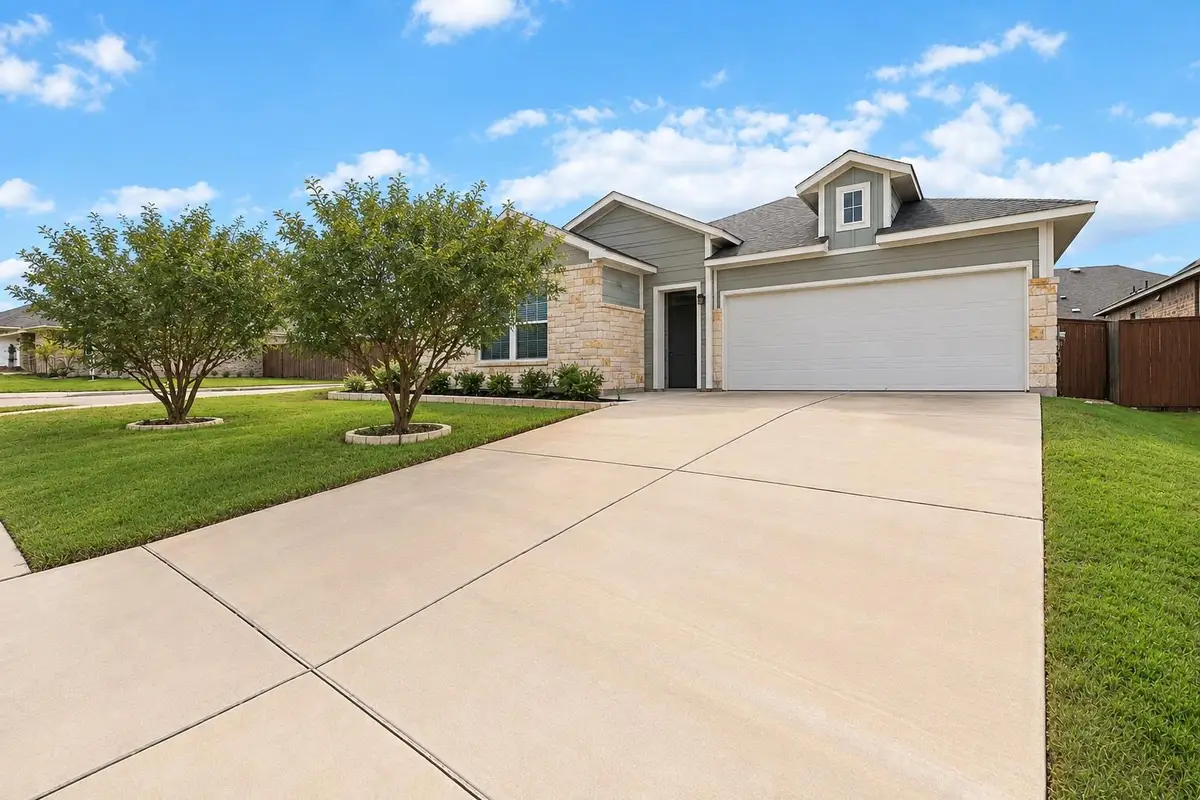 10900 American Mustang Loop, Manor, TX 78653 - #1