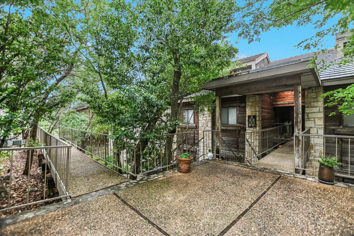 8200 Neely Dr #212, Austin, TX 78759 - #1