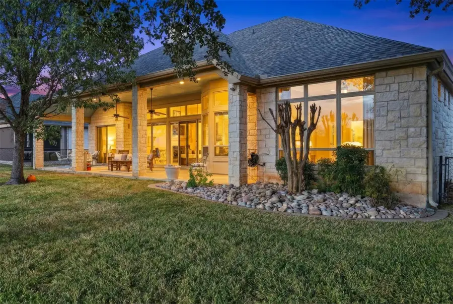 425 Saint Andrews St, Marble Falls, TX 78654 - Image #2