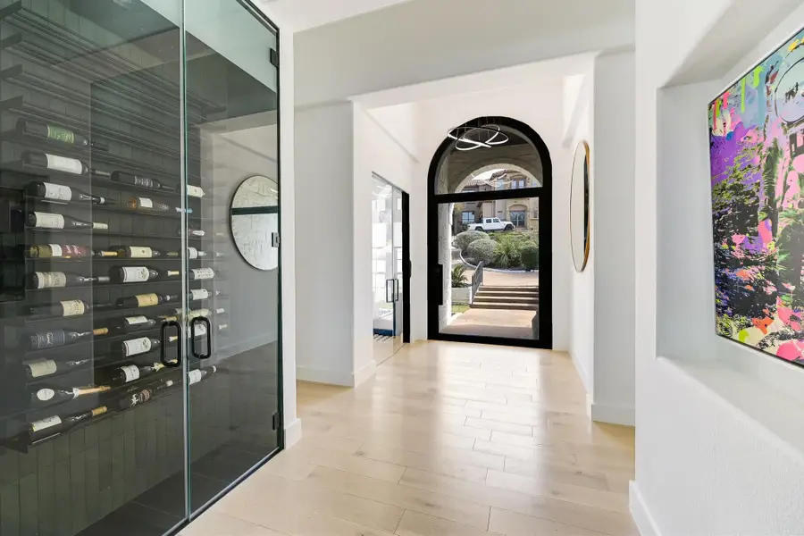 32 Wingreen Loop, The Hills, TX 78738 - #2