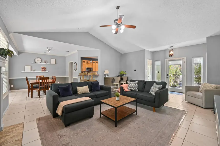 12047 Lincolnshire Dr, Austin, TX 78758 - #3