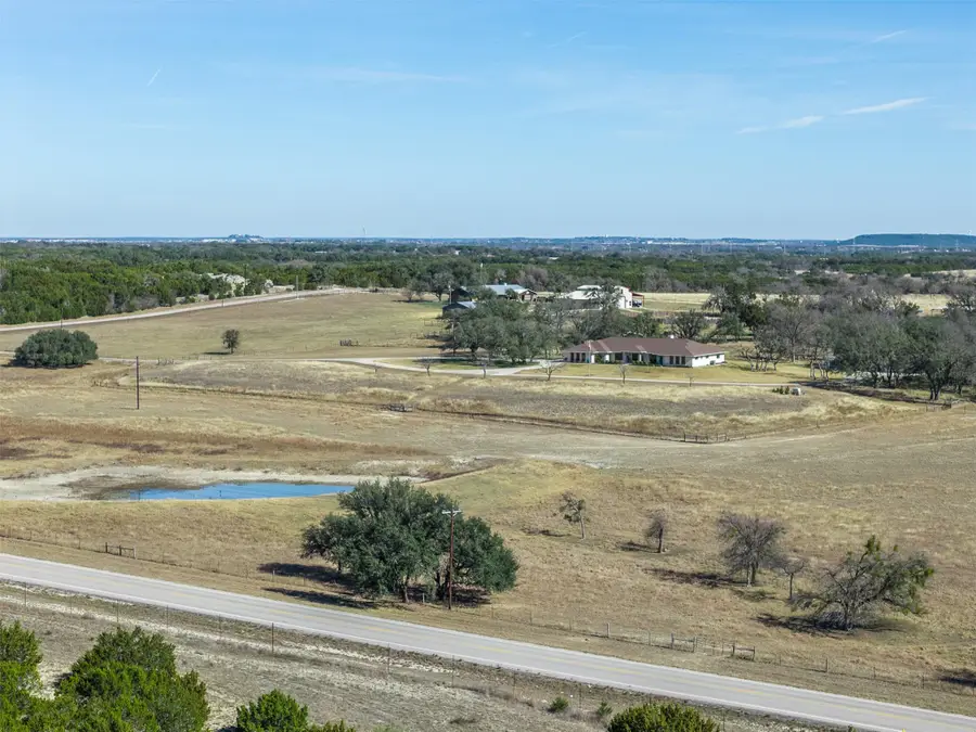197 Live Oak Cemetery Rd, Killeen, TX 76542 - Image #2