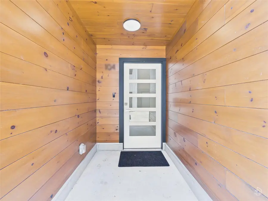 5912 Harold Ct #104, Austin, TX 78721 - #2