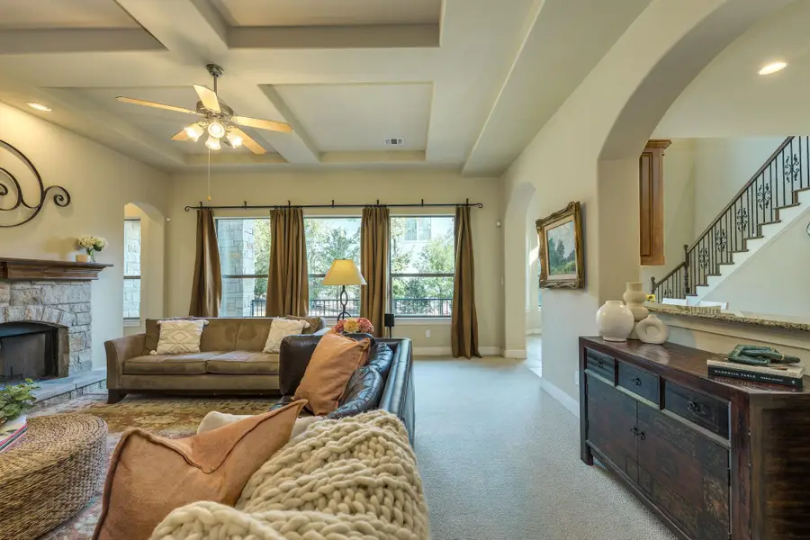 2401 Hunters Green Ct, Austin, TX 78732 - Image #3