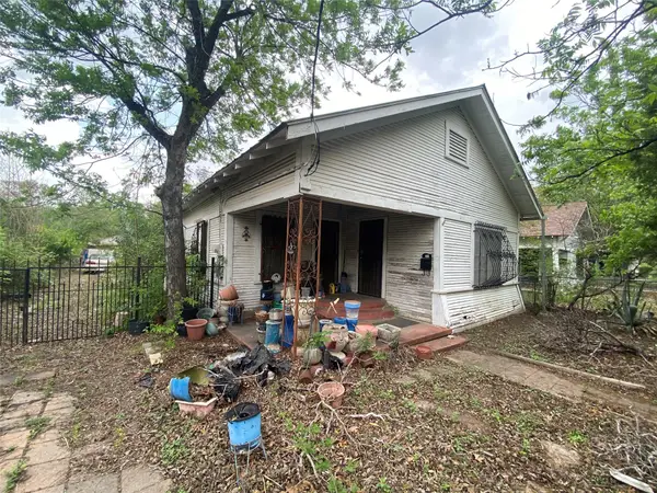 2818 Saunders Ave, San Antonio, TX 78207