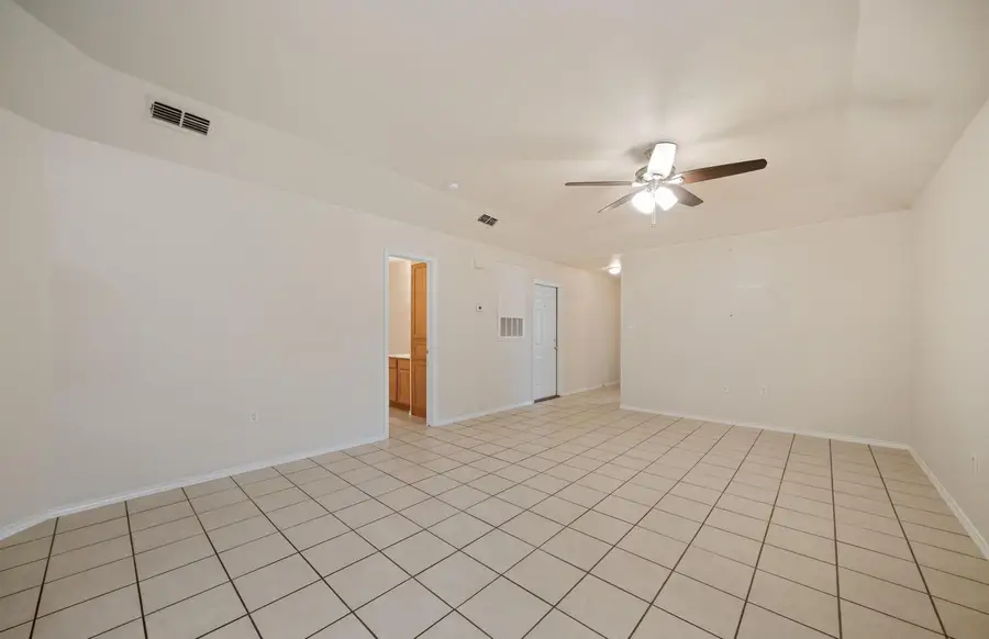 236 Rosalie Dr, New Braunfels, TX 78130 - #3