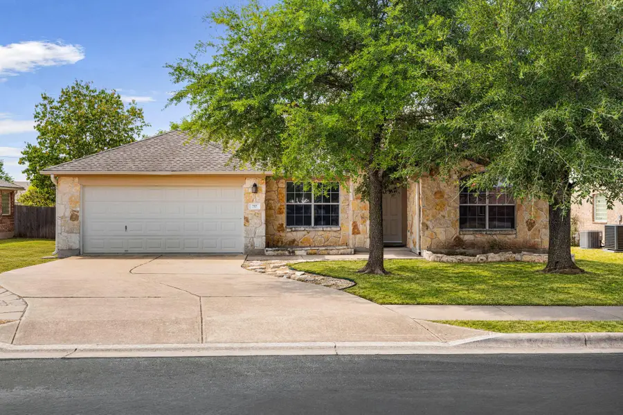 717 Windsor Castle Dr, Pflugerville, TX 78660 - #2