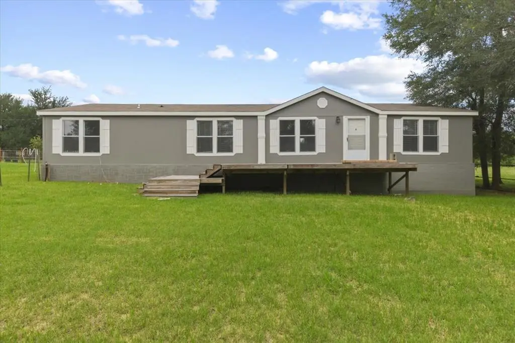 3063 County Road 484, Elgin, TX 78621 - #1