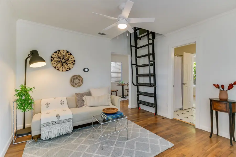 1110 W 22nd St #16, Austin, TX 78705 - #2