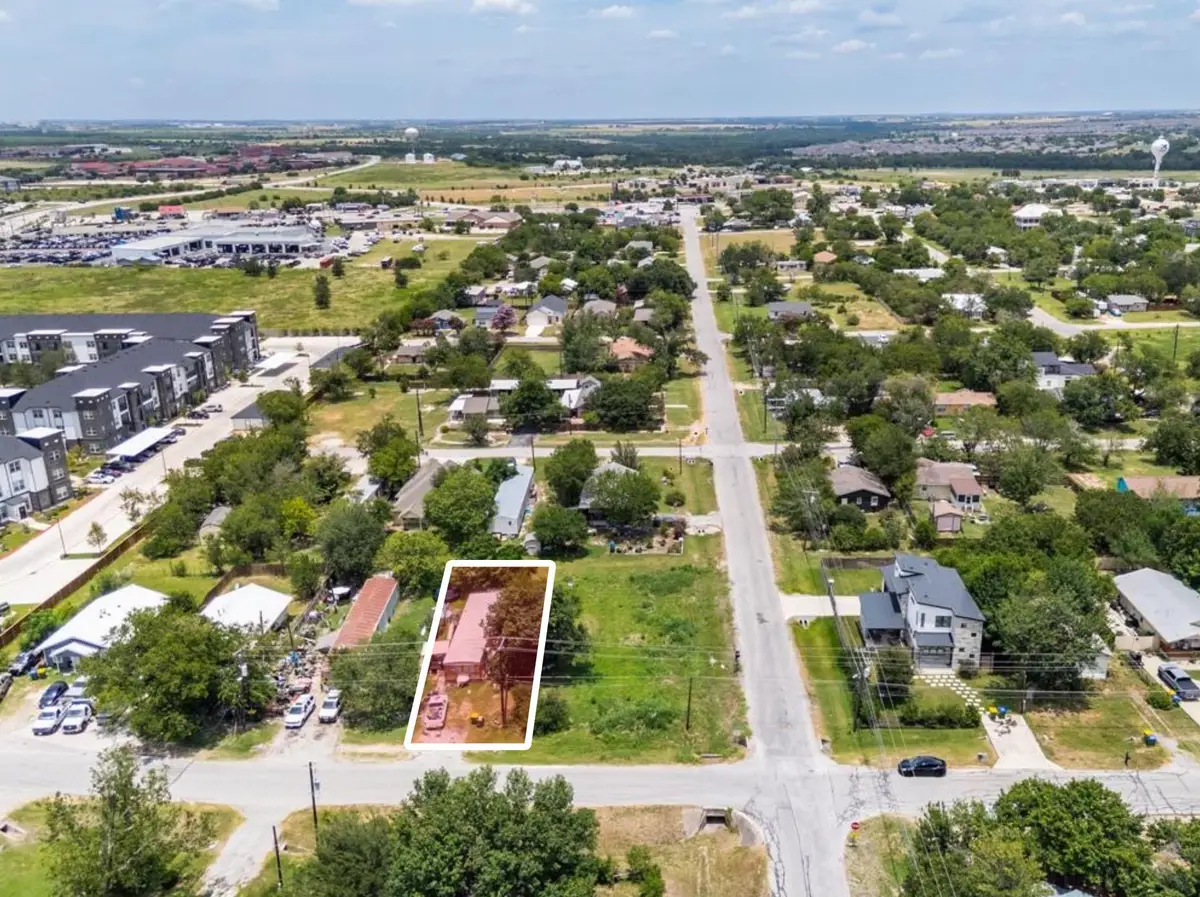 303 Eggleston St, Manor, TX 78653 - #1