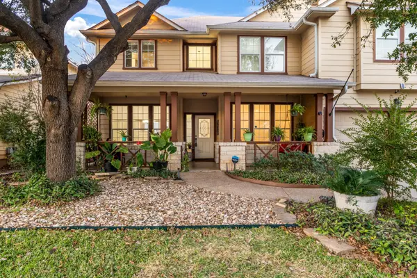 202 Holmstrom St, Hutto, TX 78634