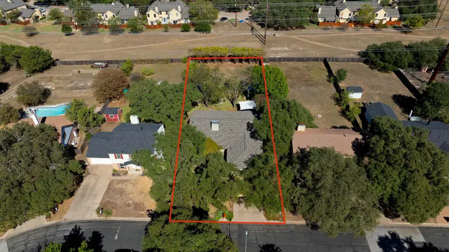 1400 Doonesbury Dr, Austin, TX 78758 - Image #2