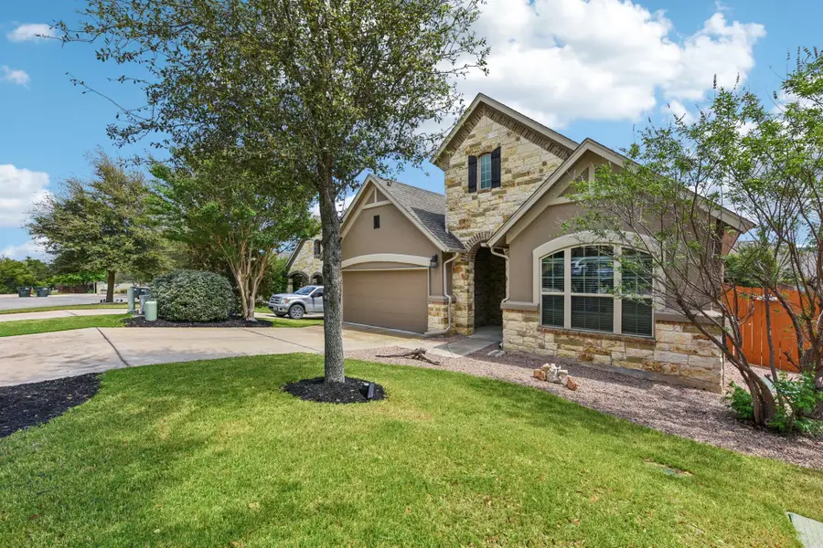 5521 Brady Bayou Cv, The Hills, TX 78738 - #2