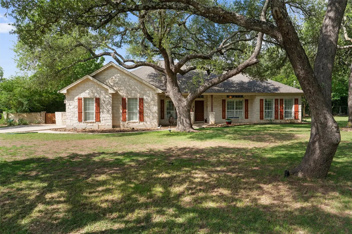 223 E Ridgewood Rd, Georgetown, TX 78633 - #1