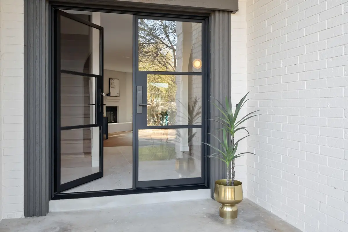 12036 Lincolnshire Dr, Austin, TX 78758 - #1