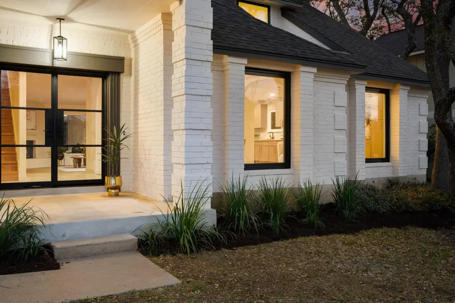 12036 Lincolnshire Dr, Austin, TX 78758 - #2