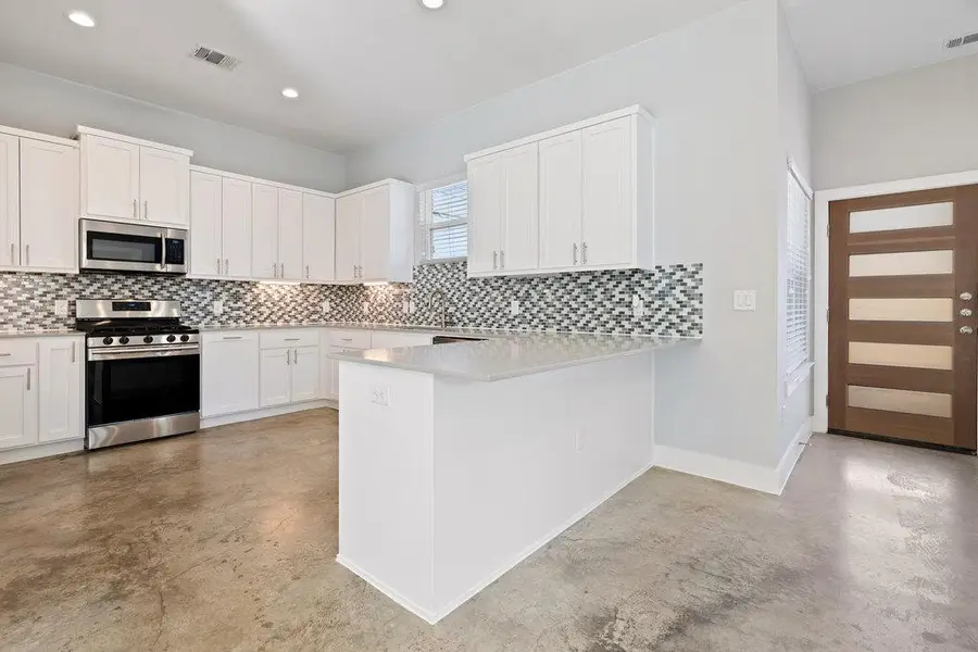 6301 Santos St #A, Austin, TX 78741 - Image #2