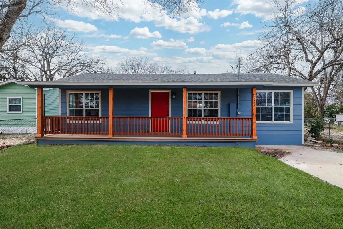 2258 W Mill St, New Braunfels, TX 78130 - #1