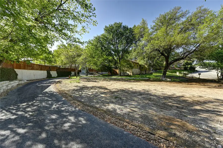 2000-2A Breeze Holw, Austin, TX 78741 - #3
