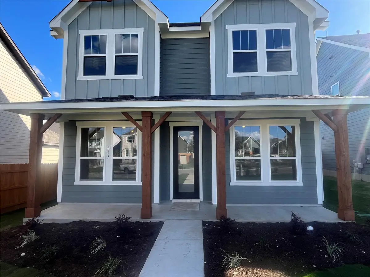 217 Woodrow Ln, Liberty Hill, TX 78642 - #1