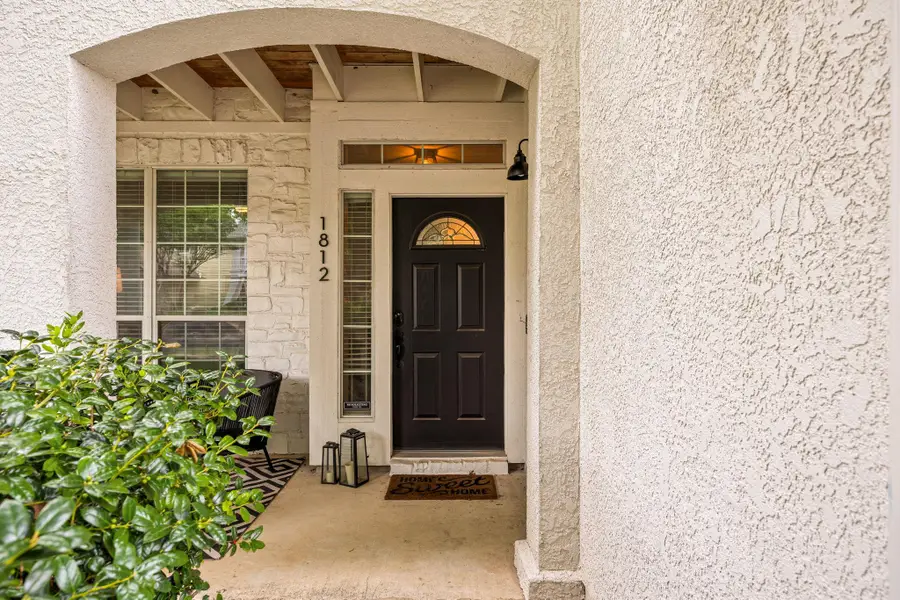 1812 Village Oak Ct, Austin, TX 78704 - #2
