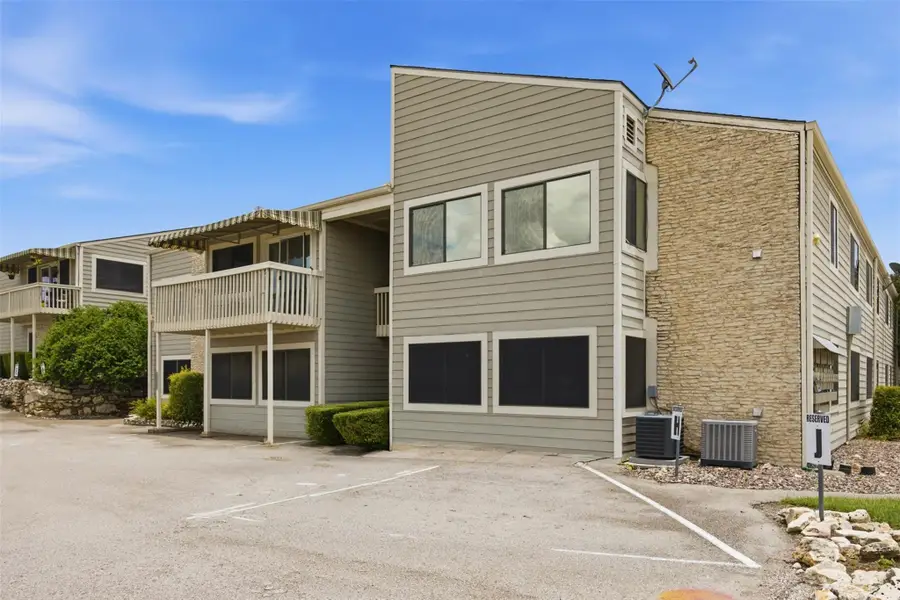5801 Thunderbird St #B-22, Lago Vista, TX 78645 - #2