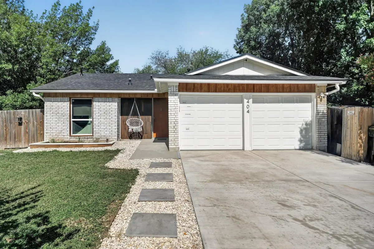 404 Las Cruces St, Buda, TX 78610 - #1