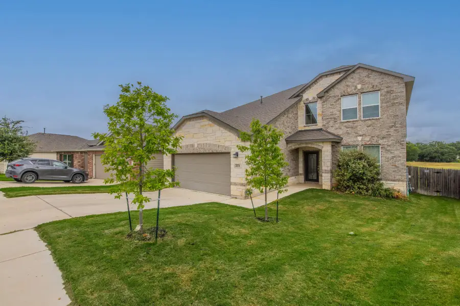 273 Falling Star Ln, Georgetown, TX 78628 - #2